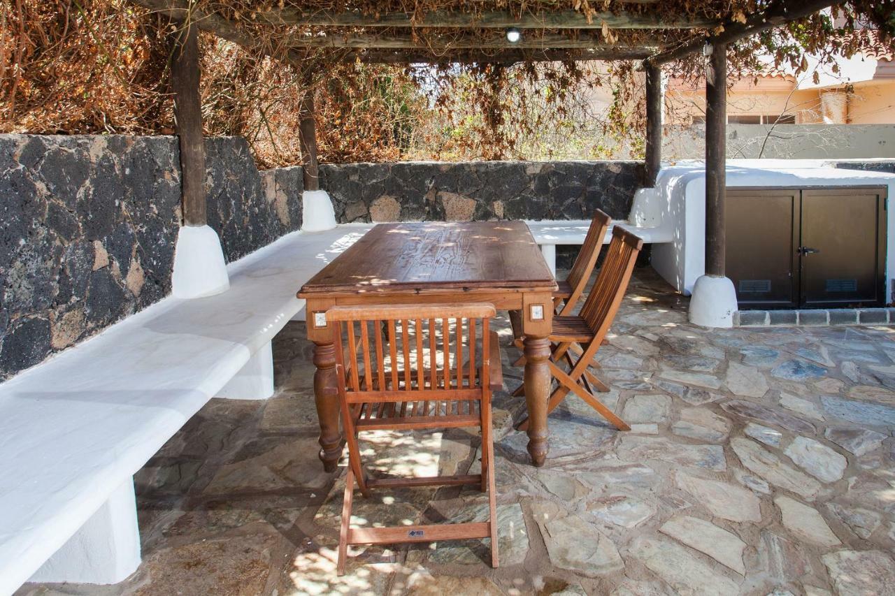 Casa Mina Villa La Oliva Esterno foto